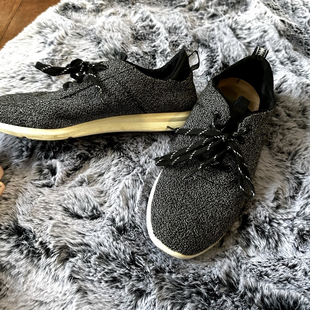 Toms Cabrillo Sneakers 7.5